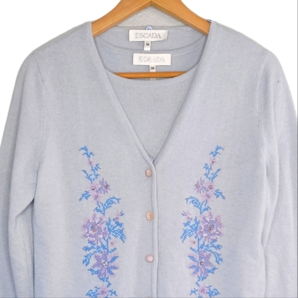 Escada Vintage 100% Cashmere Preppy Old Money Embroidered 2 Piece Cardigan - Picture 4 of 15